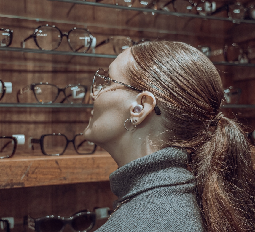 Understanding the Adjustment Period of Hearing Aids  hero image